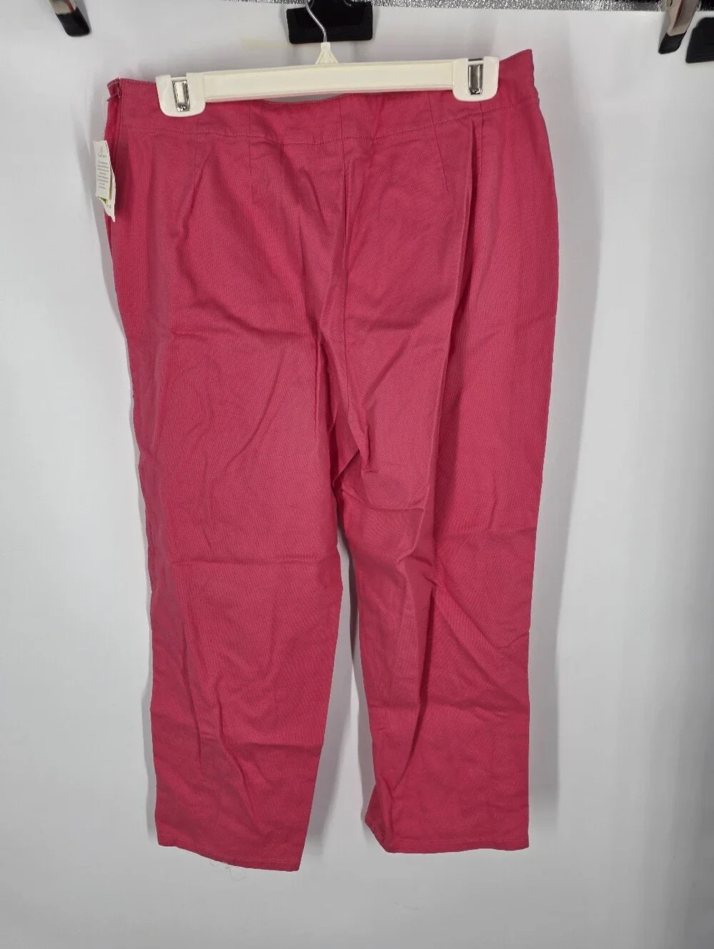 Susan Bristol Bright Pink Flat Front Straight Leg Trousers Pants Size 10 NWT